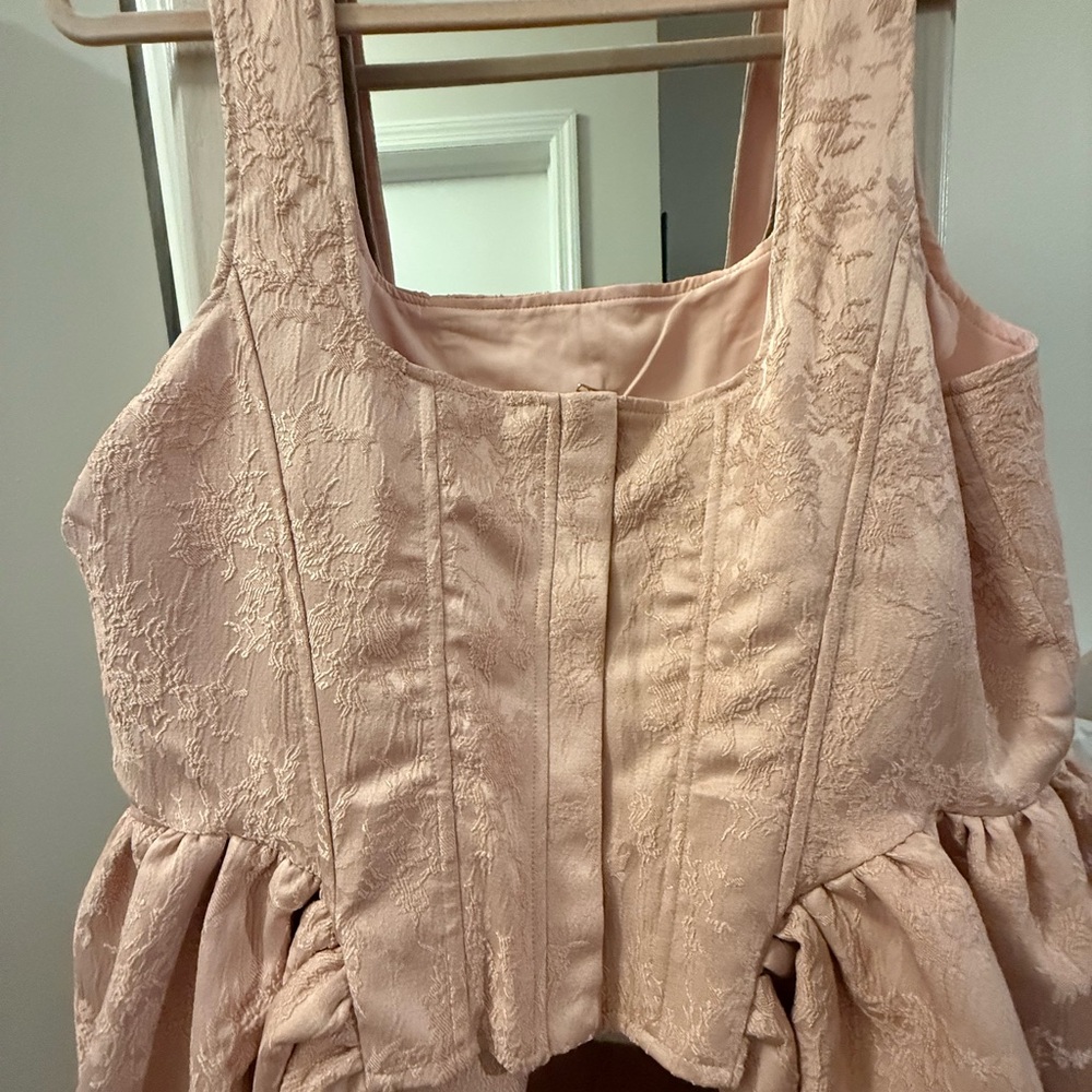 Chic Side Peplum Corset Top. Baby / light pink. New with Tags. - Picture 2 of 10